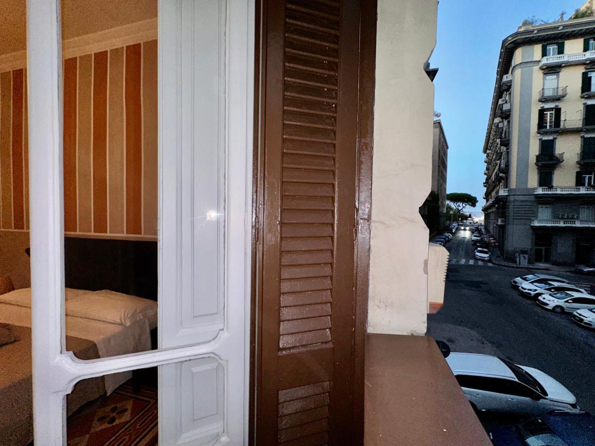 Mammina Home Неаполь Экстерьер фото